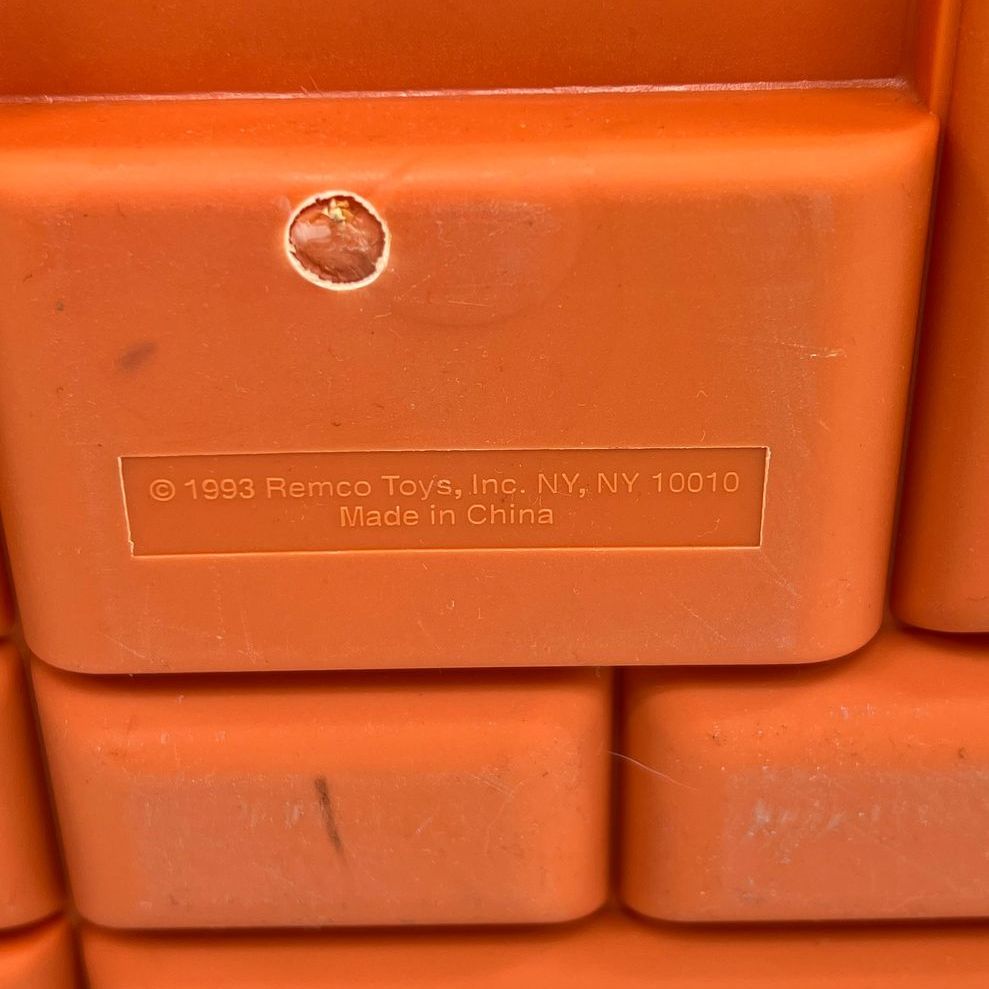 Remco Steel Tec Construction Kit In Orange Plastic Case C1993 & Small Black Case