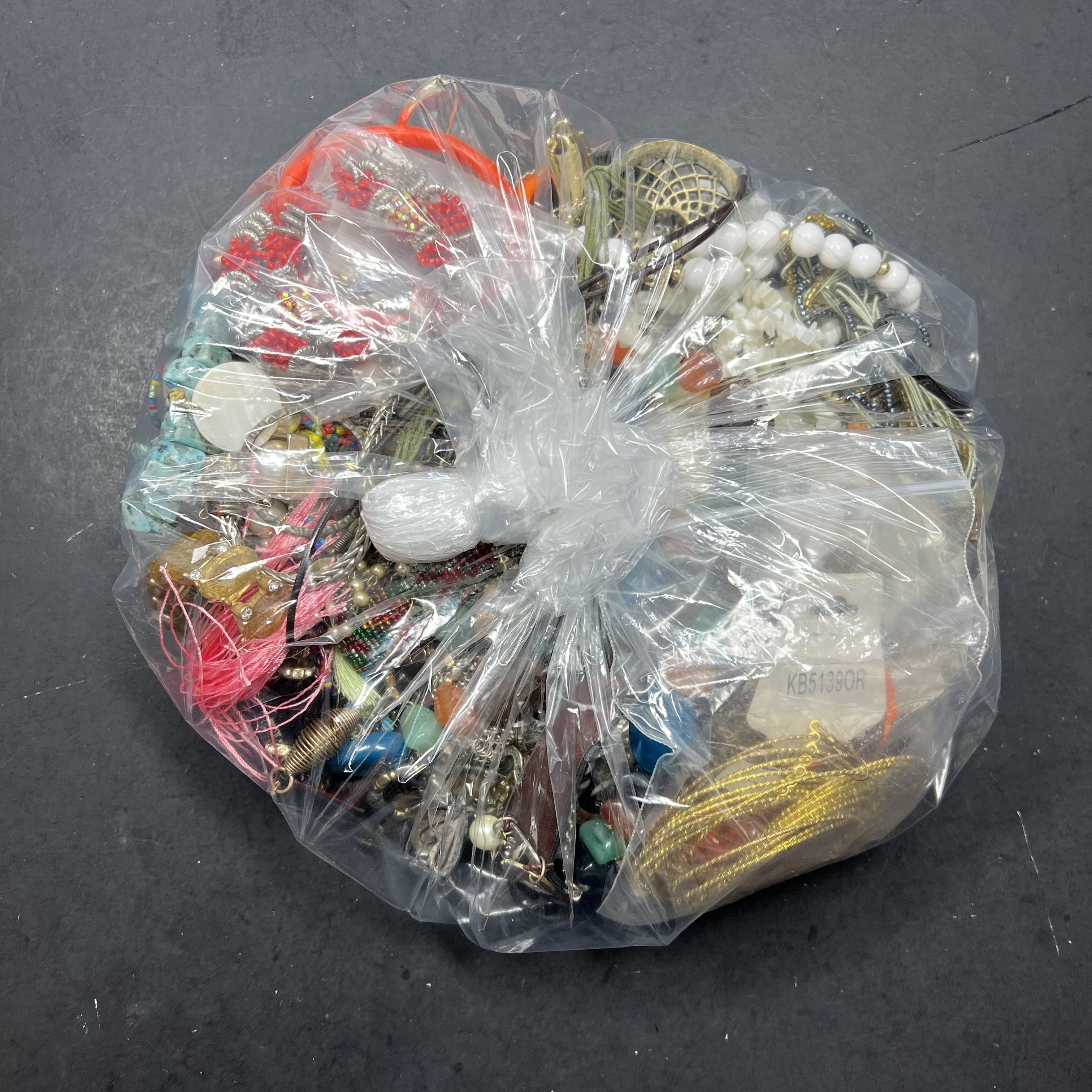 5LB Wearable Costume Jewelry Mixed Items Grabbag