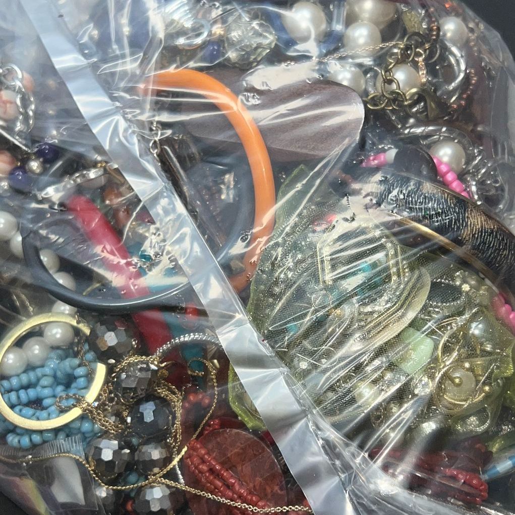 5 Lbs Costume Jewelry Grab bag