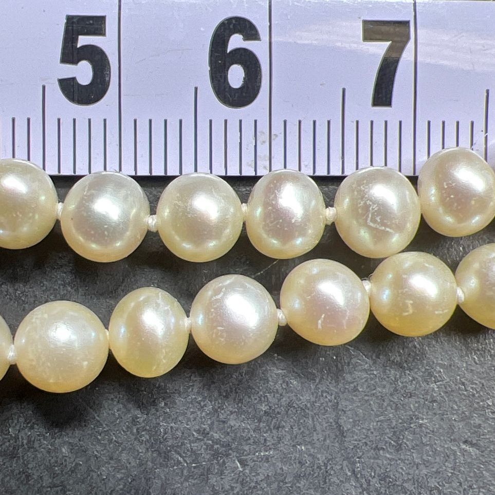 Off White Pearl Single Knot Necklace