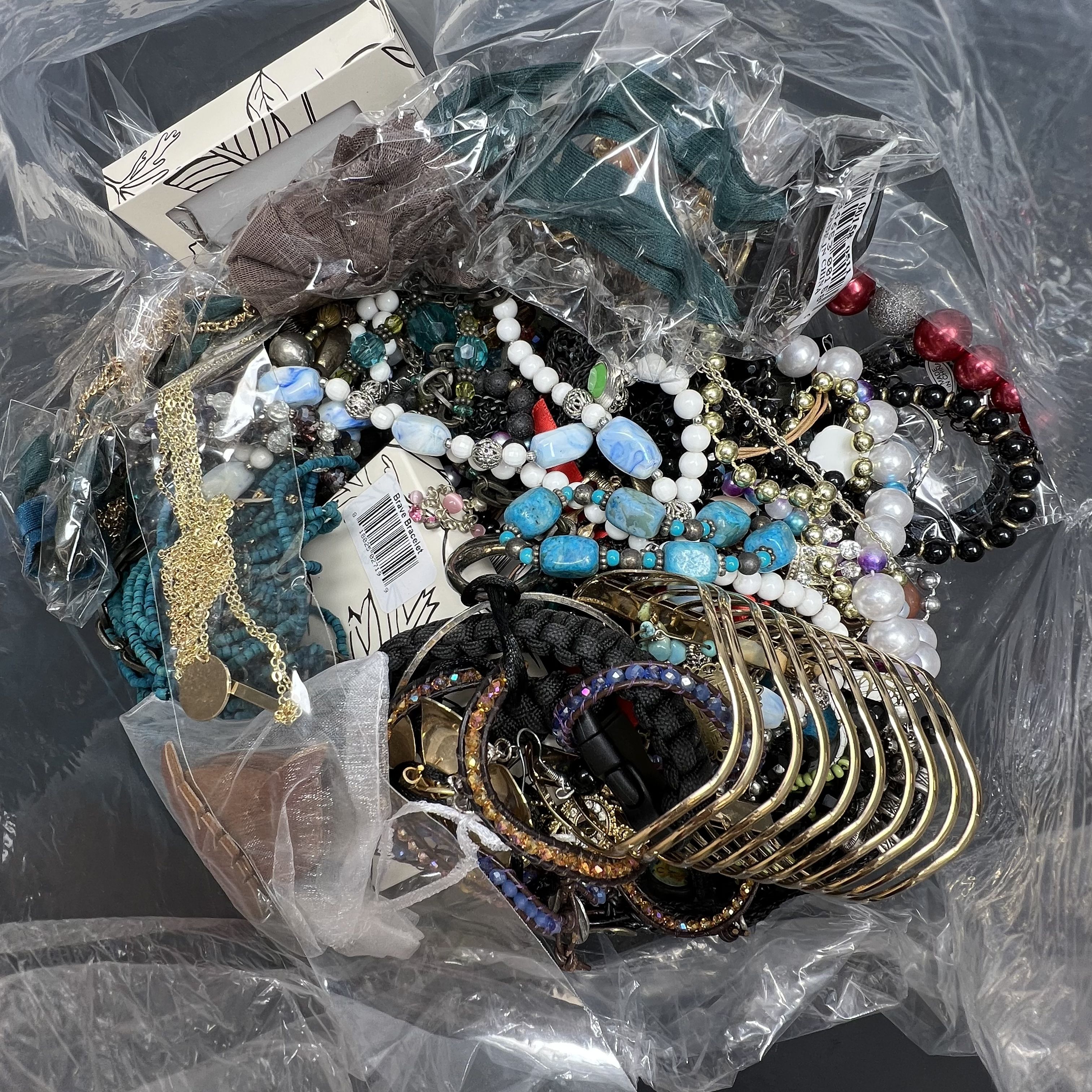 5 LB Wearable Costume Jewelry Mystery Mixed Items Bag