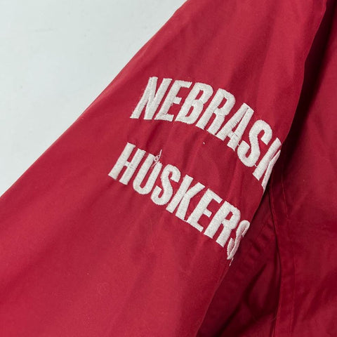 Vintage 90s Vesi Nebraska Huskers Red Embroidered Hooded Windbreaker Mens L