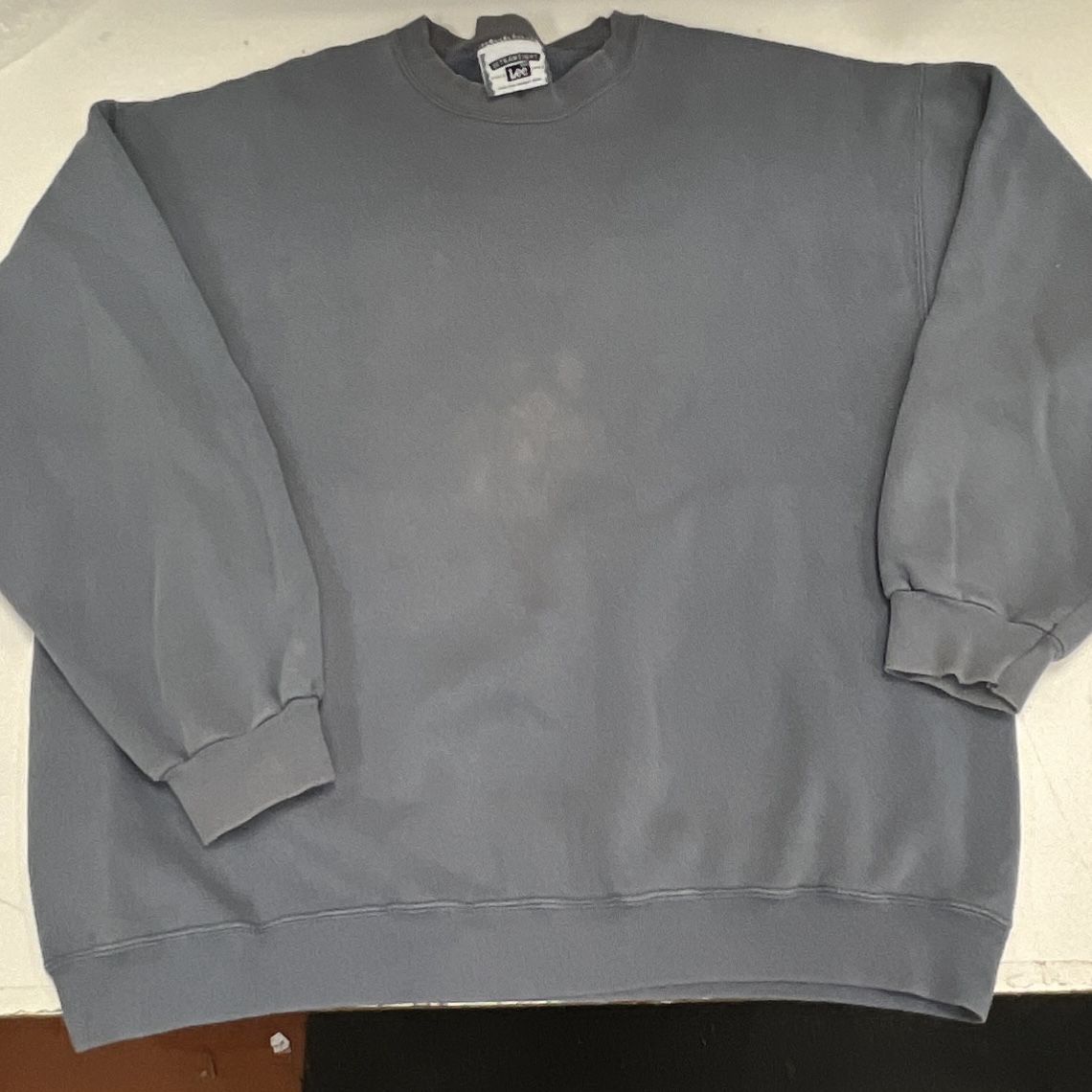 VTG Men's Lee Ultraweight Faded Purple Grey Pullover Sweatshirt - Size Large
