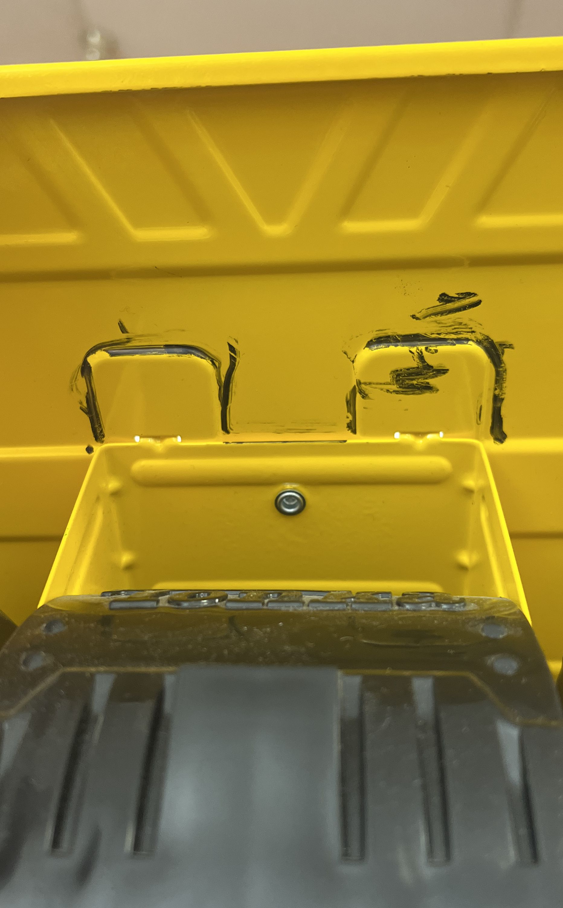 Tonka 952 Steel Classic Mighty Dump Truck 2020 Yellow Black Steel Sturdy Plastic