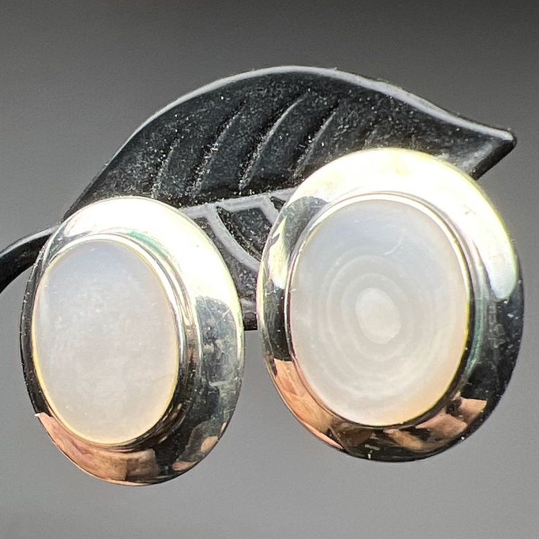 925 Sterling Silver Oval Mother Of Pearl Earrings