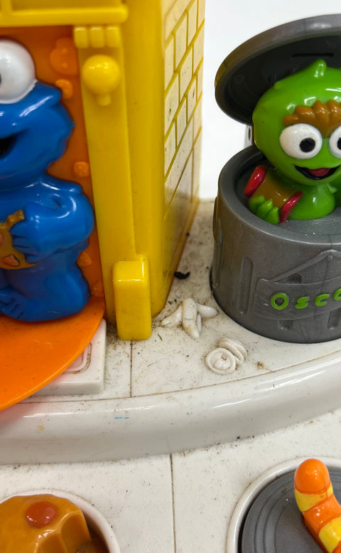 Vintage 1997 Tyco Sesame Street Pals Playhouse Electronic Learning Toy Pop Up