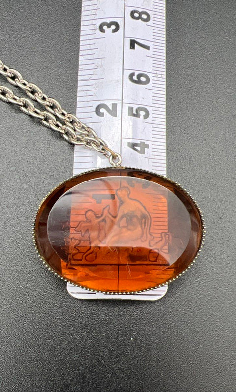 Vintage Silver Tone Amber Glass Venus & Cupid Intaglio Pendant Necklace 26"