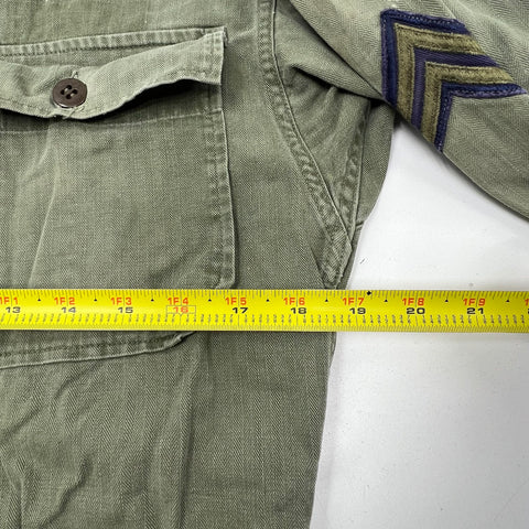 Vintage 40s US Army M43 HBT Herringbone Twill Field Shirt Jacket Sgt Patch Sz M