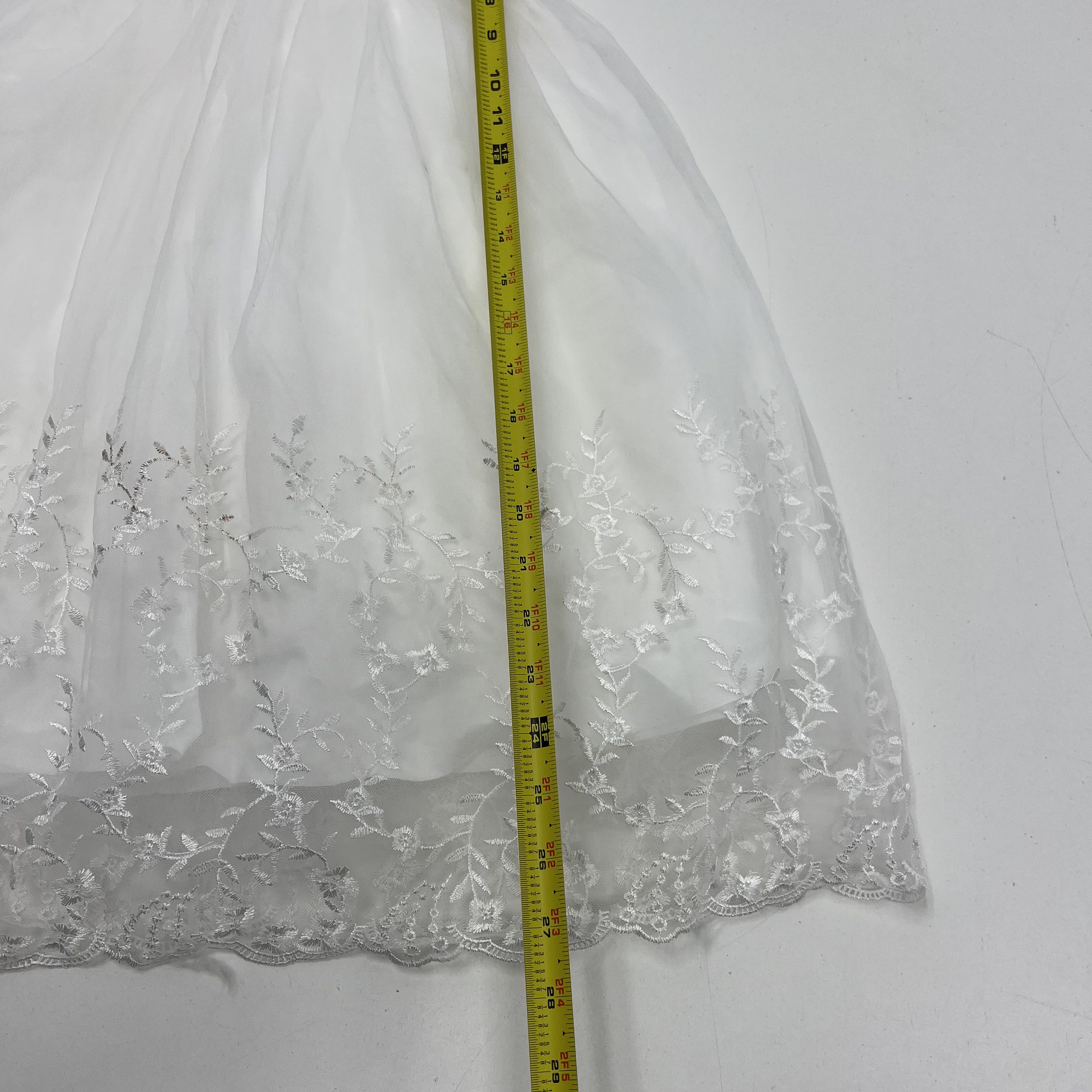 DMI&O White Embroidered Lace Tulle Formal Dress Girls Size 4 NWT