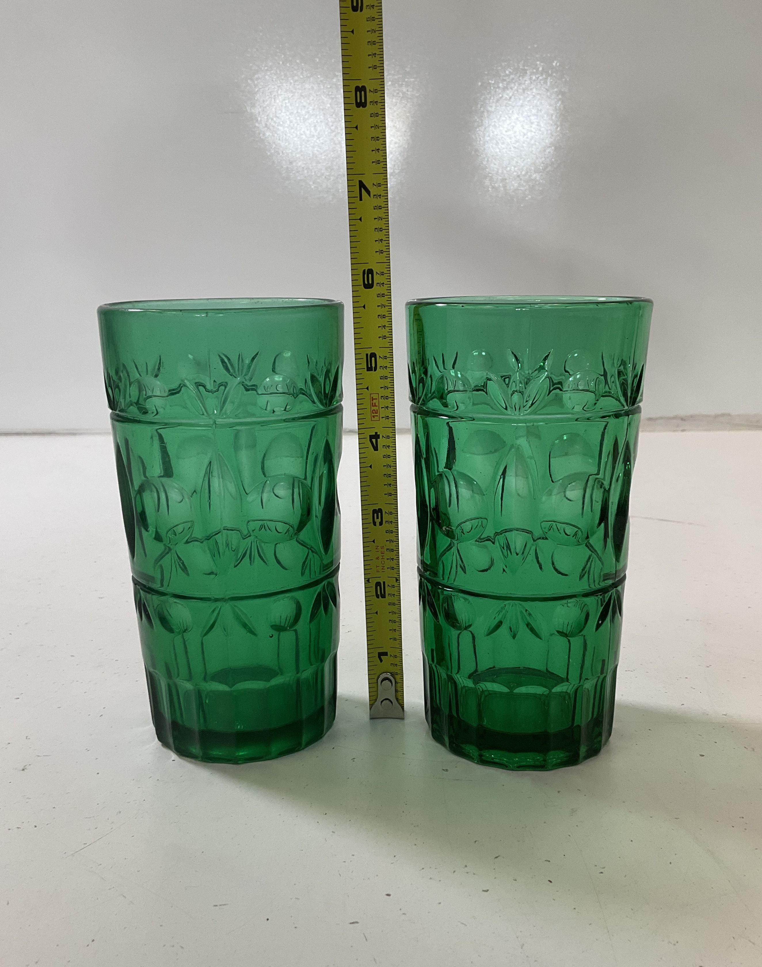 Set Of Two Vintage Indiana Glass Company Green Tumblers Drinking Glasses