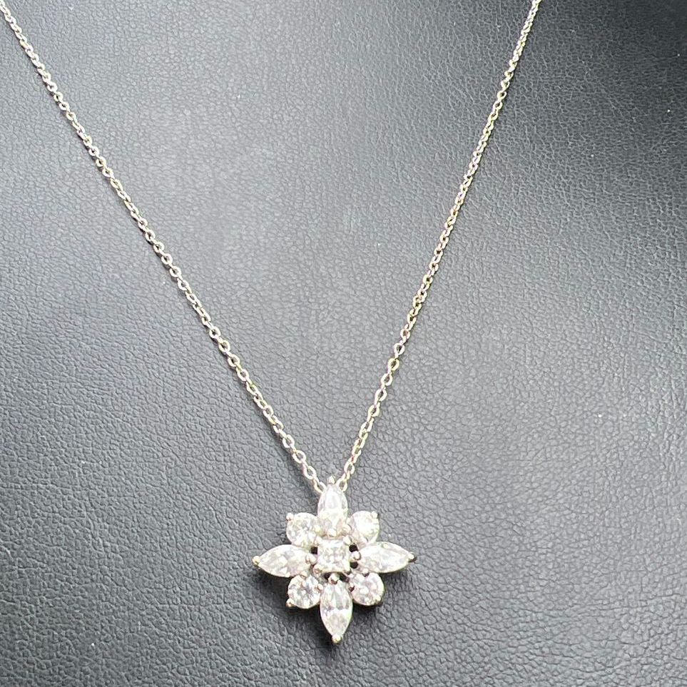 DL 925 Sterling Silver CZ Star Pendant Necklace 3.04g