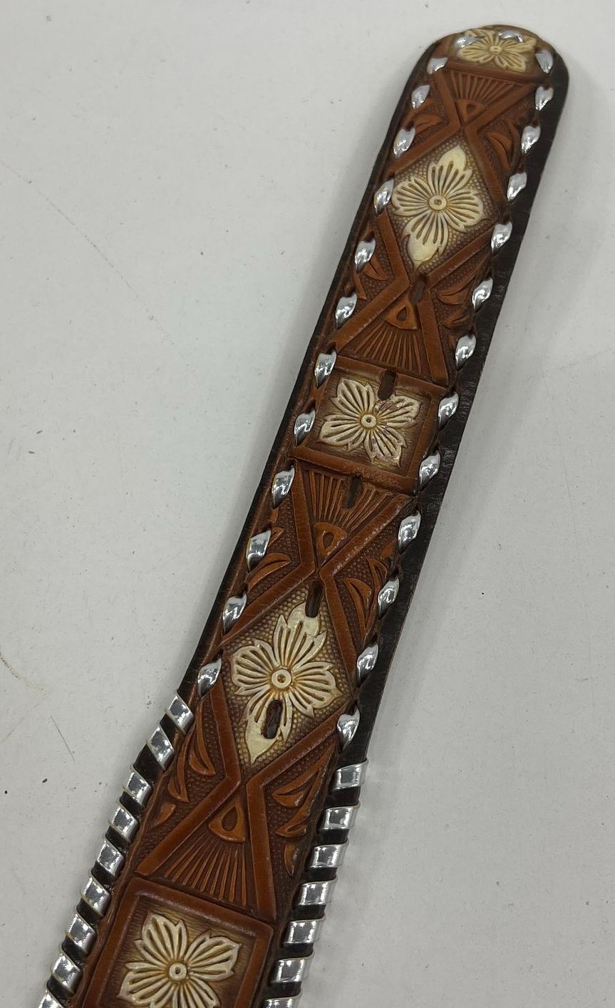 Vintage 80s Spec-Cast IH Gutenberg Printing Press Buckle Tooled Leather Belt 38