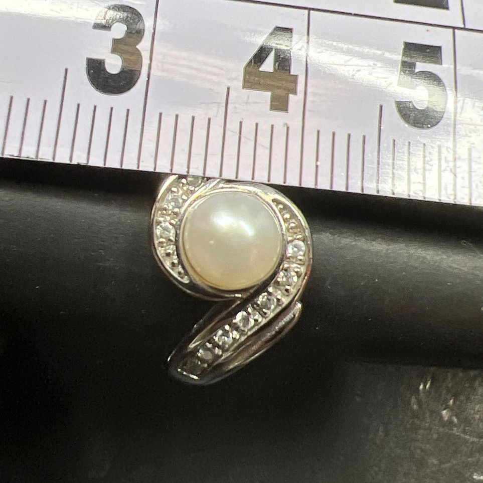 925 Sterling Silver Pearl & Rhinestone Ring Size 5