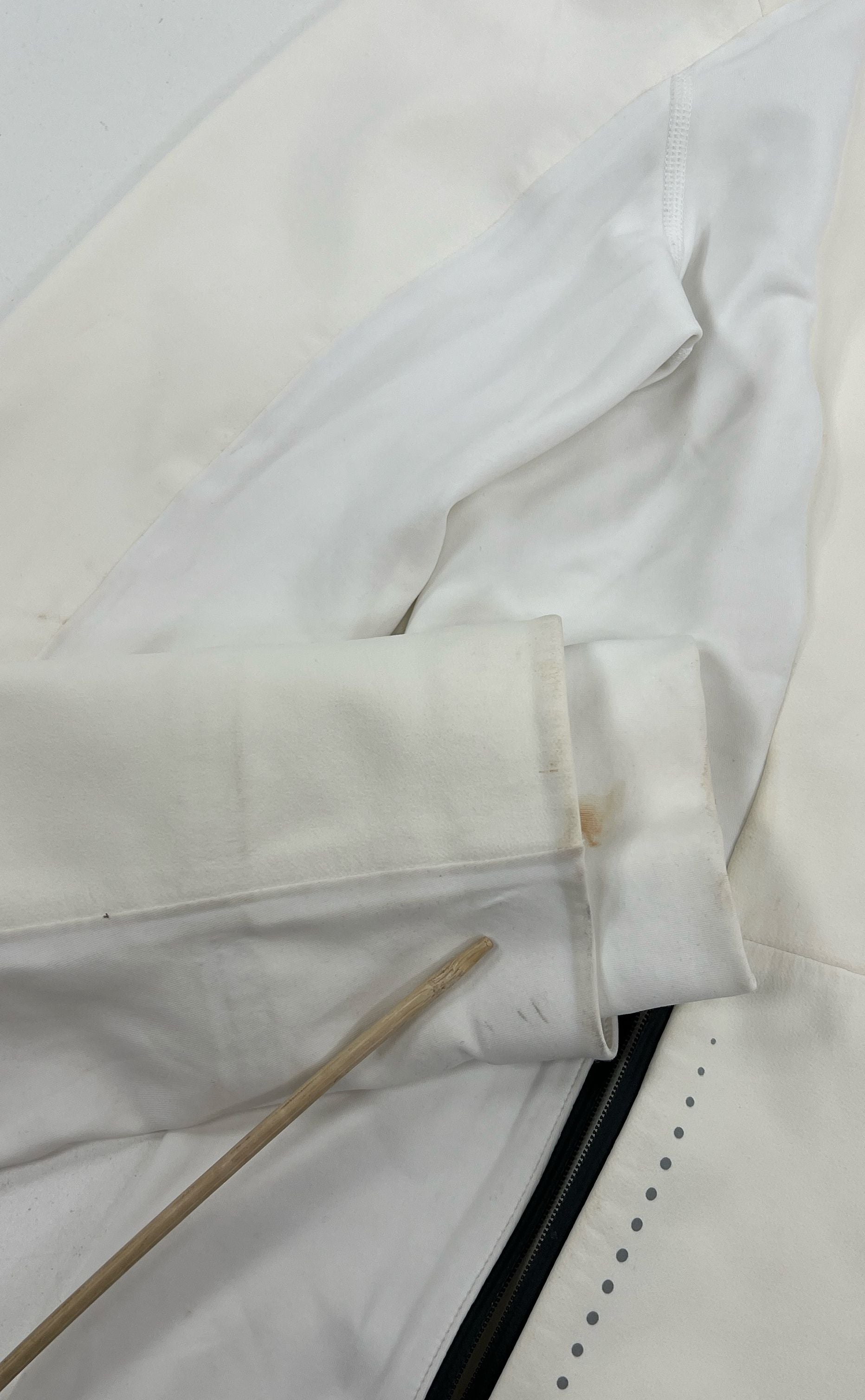 Women's Lululemon Off-White Cream Athletic Full Zip Windbreaker Jacket - Size 8