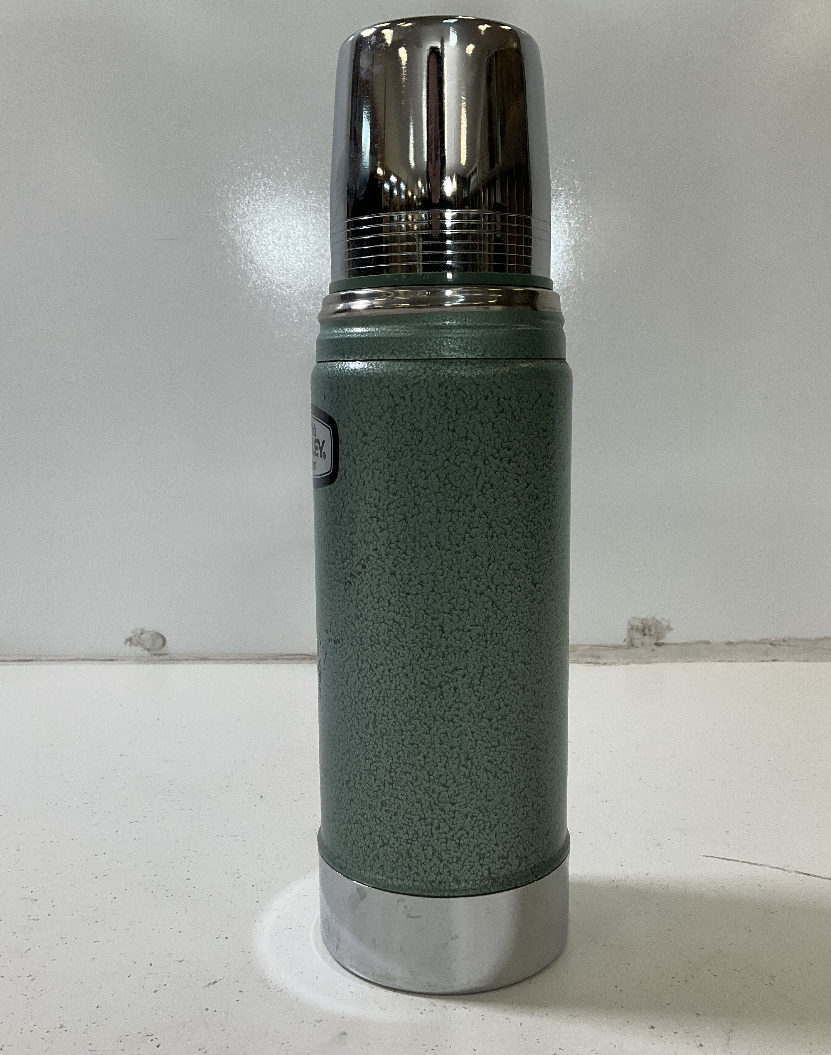 Vintage Green Aladdin's Stanley Thermos A-943C 1 Pint w/ Cup & Stopper