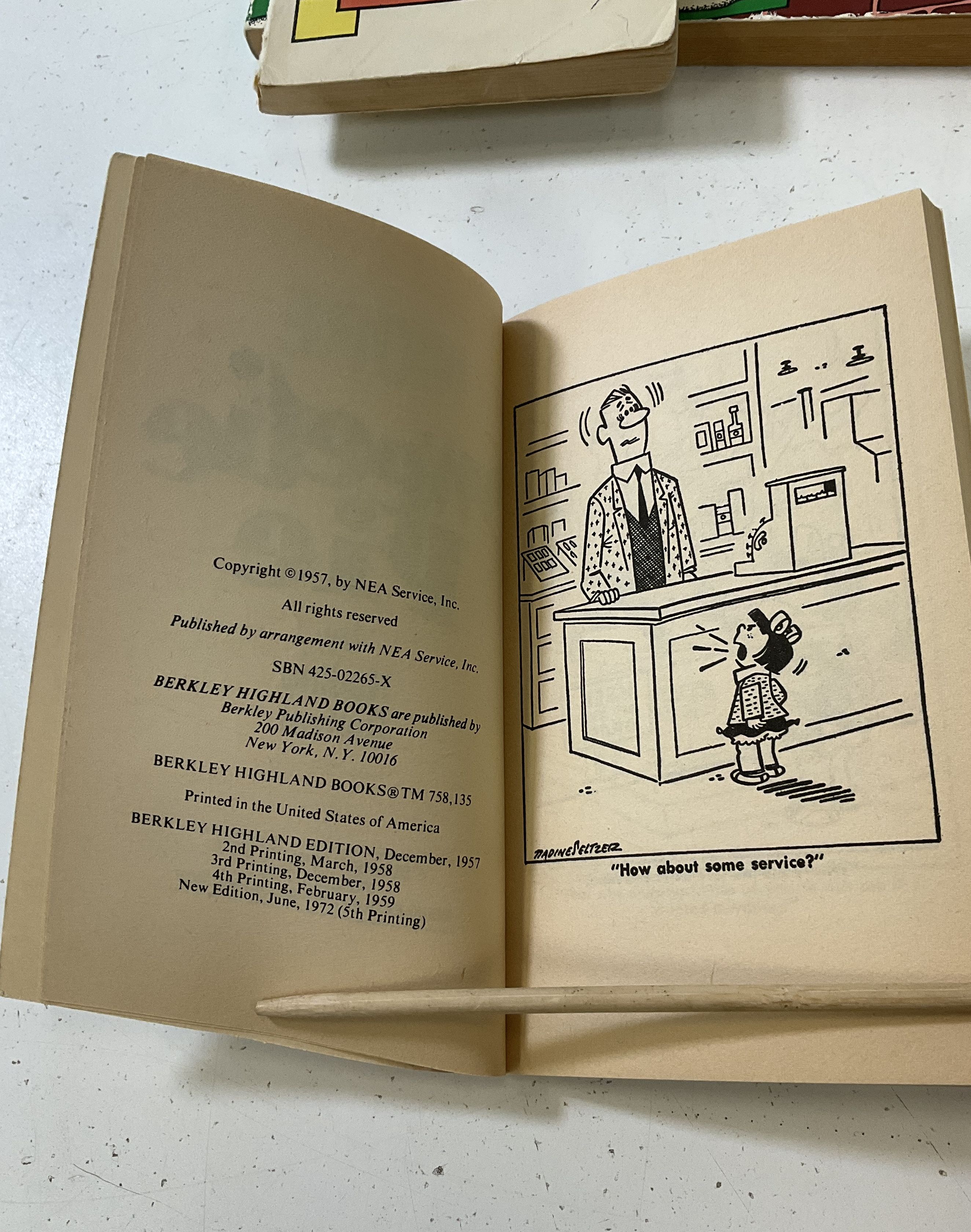 Lot Vintage Cartoon Comic Books Snoopy Marmaduke Sweetie Pie Andy Capp 70s 80s