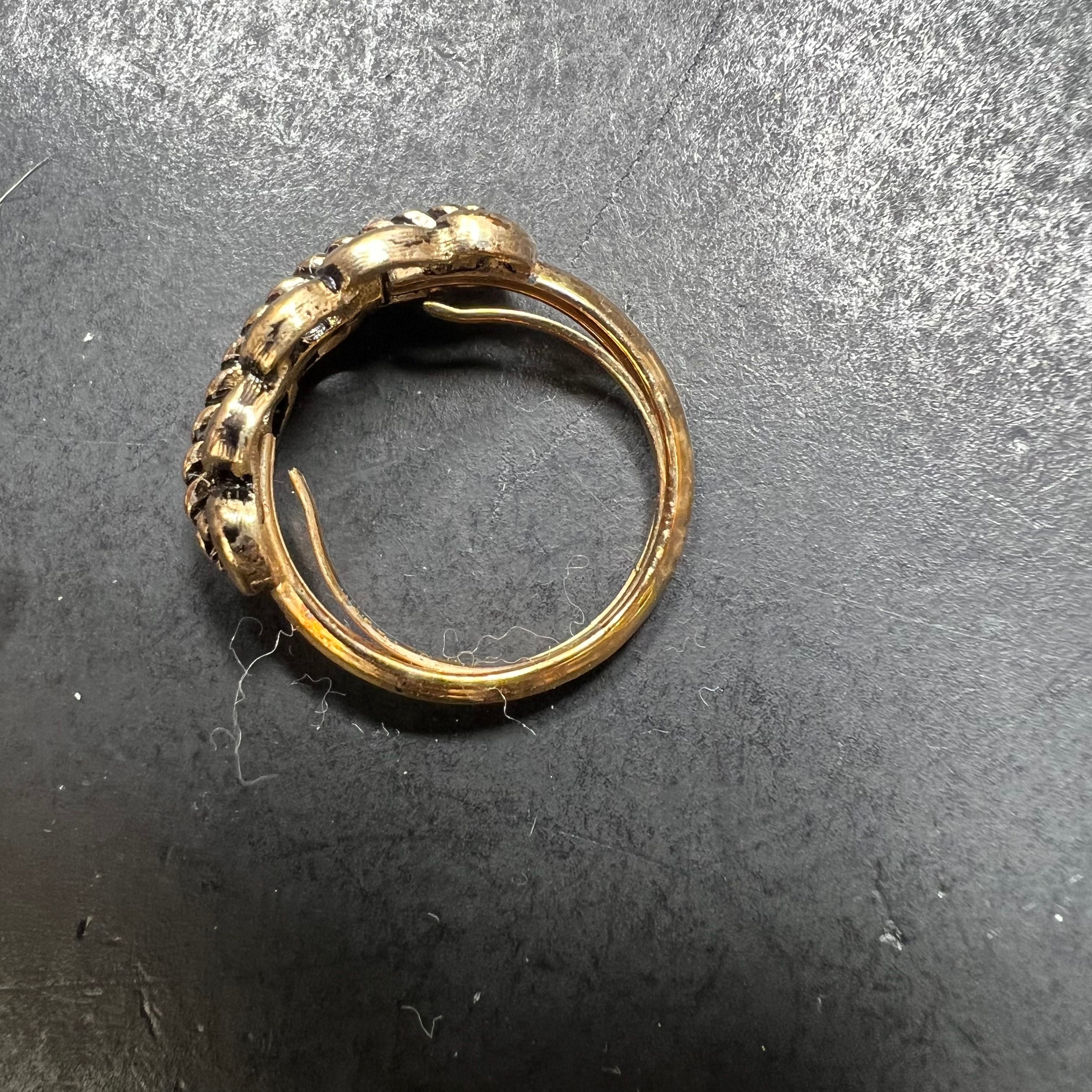 Vintage Avon French Filigree Ring Gold Tone NIB Size Medium 7