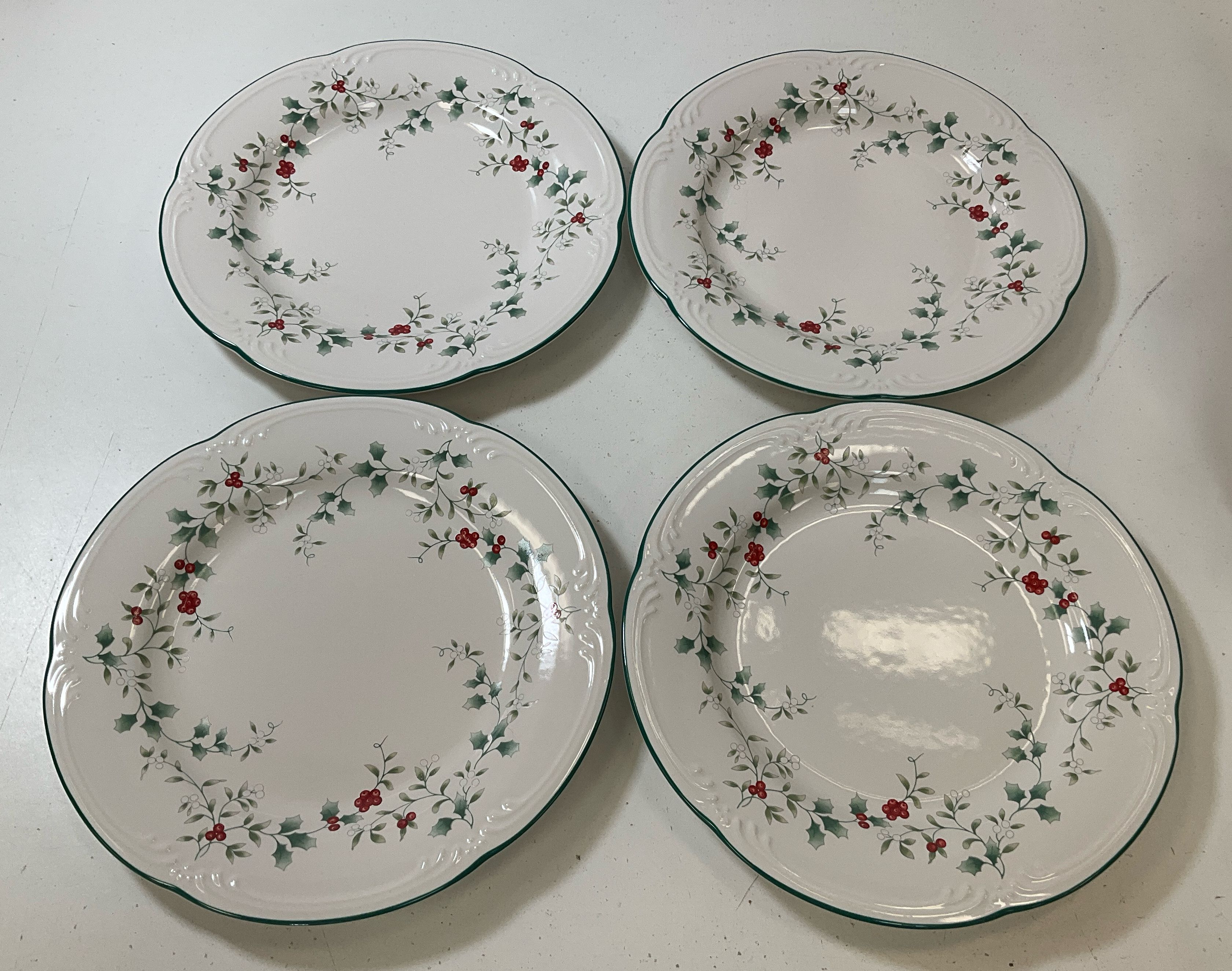 Pfaltzgraff Winterberry 12 Piece Buffet Complete Set In Box Plates Bowls & C/S