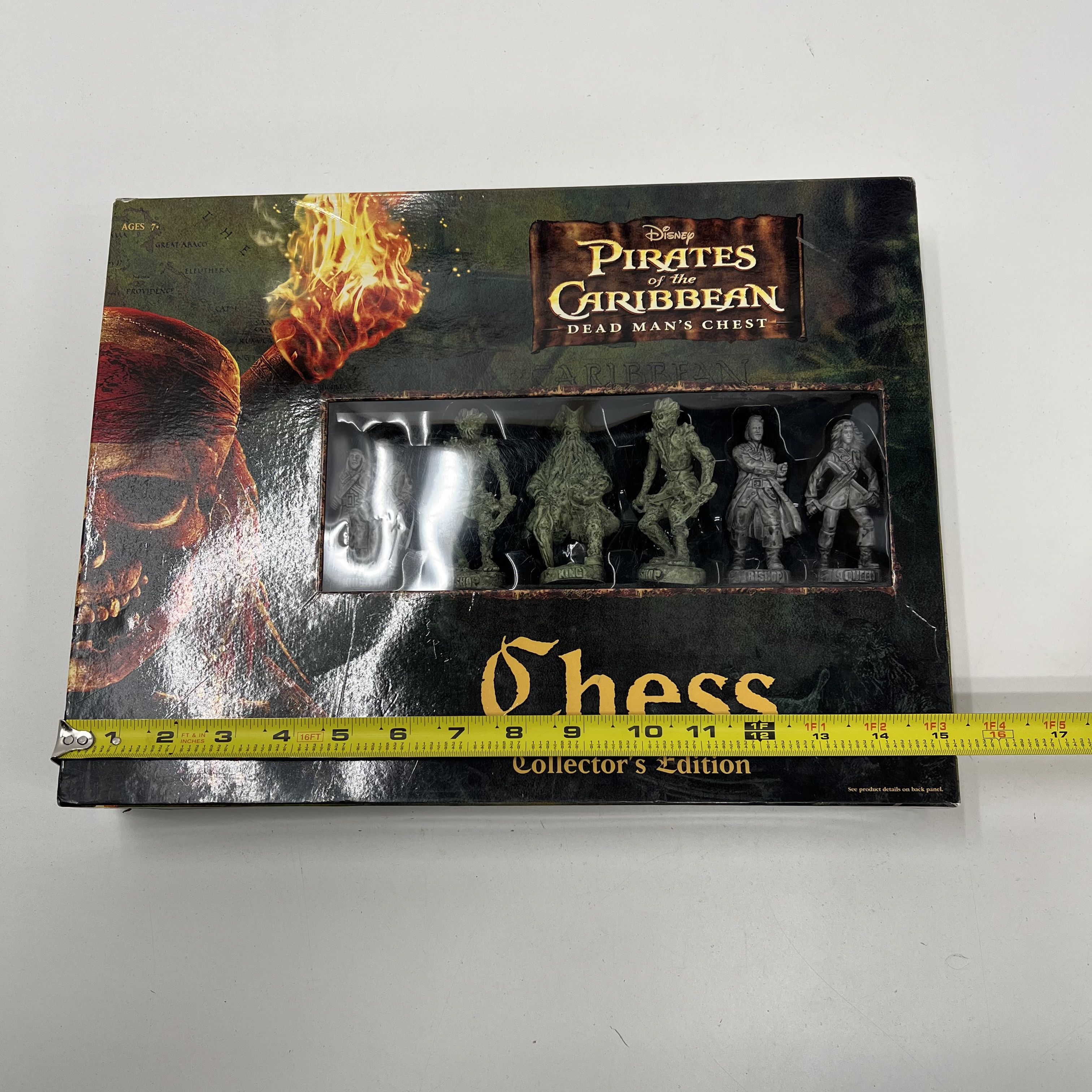 2006 Disney Pirates of the Caribbean Dead Man's Chest Chess Collector's Edition