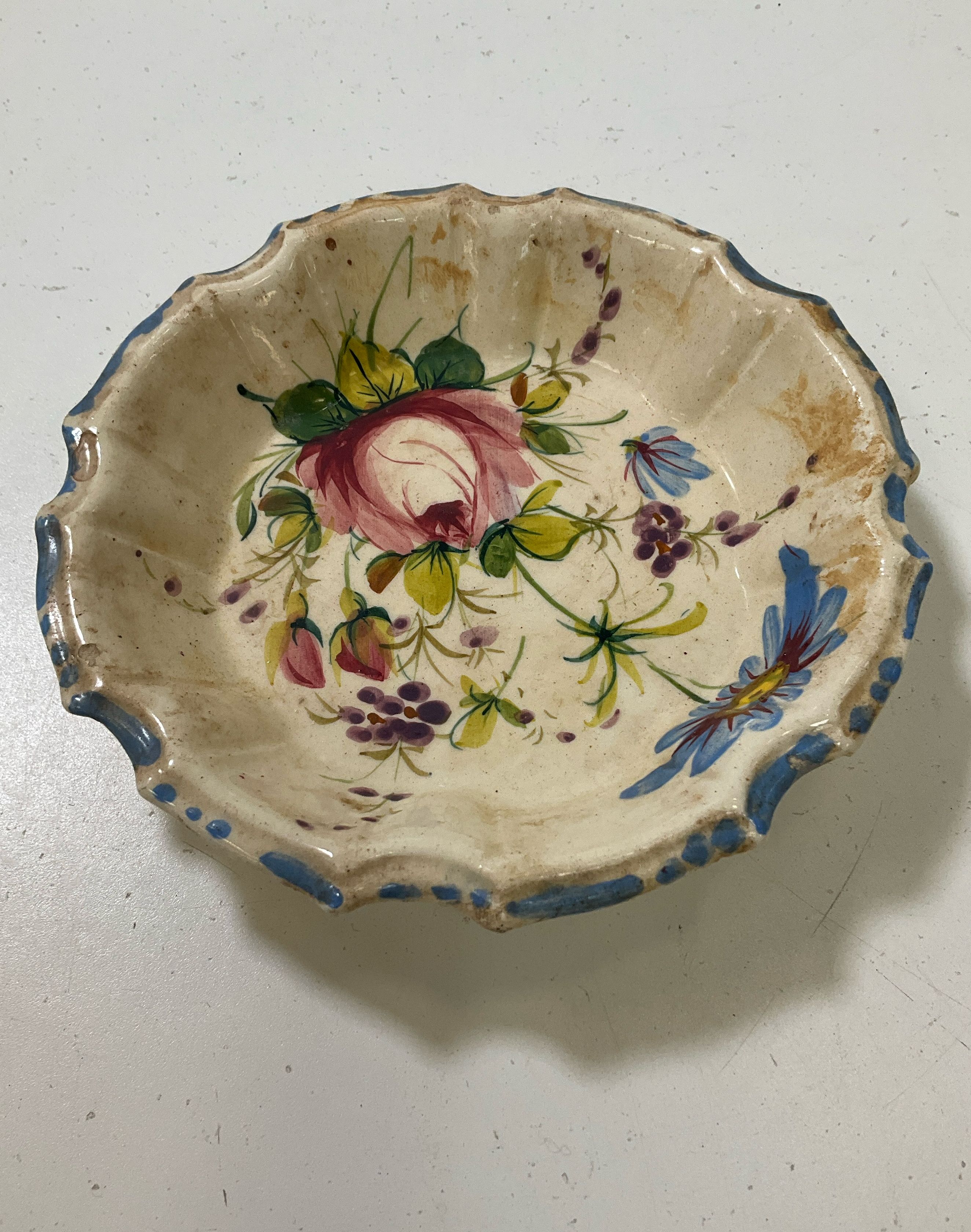 4 Vintage Majolica Nove Rose Italian Renaissance Revival Berry Dessert Bowls