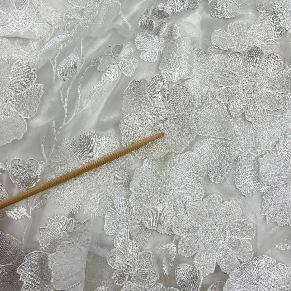 Gio Bespoke Floral Applique Children's Dress White Anthropologie Girl Size 6 NWT