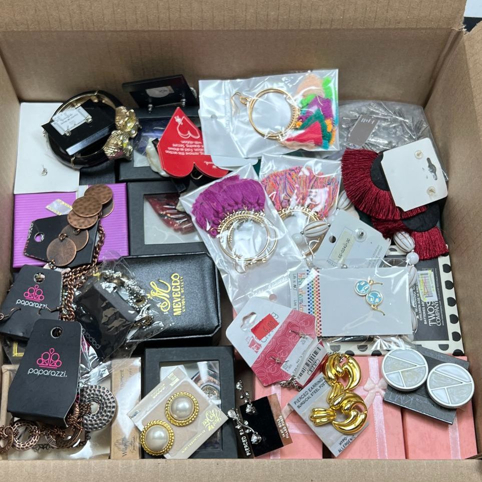 Costume Jewelry NWT or IOB Lot
