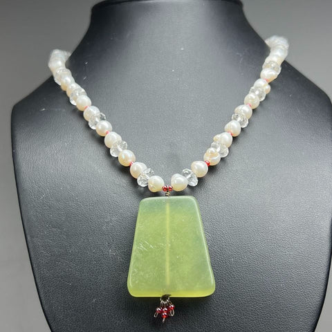 Pearl Beaded Green Stone Pendant Sterling Silver Clasp Necklace