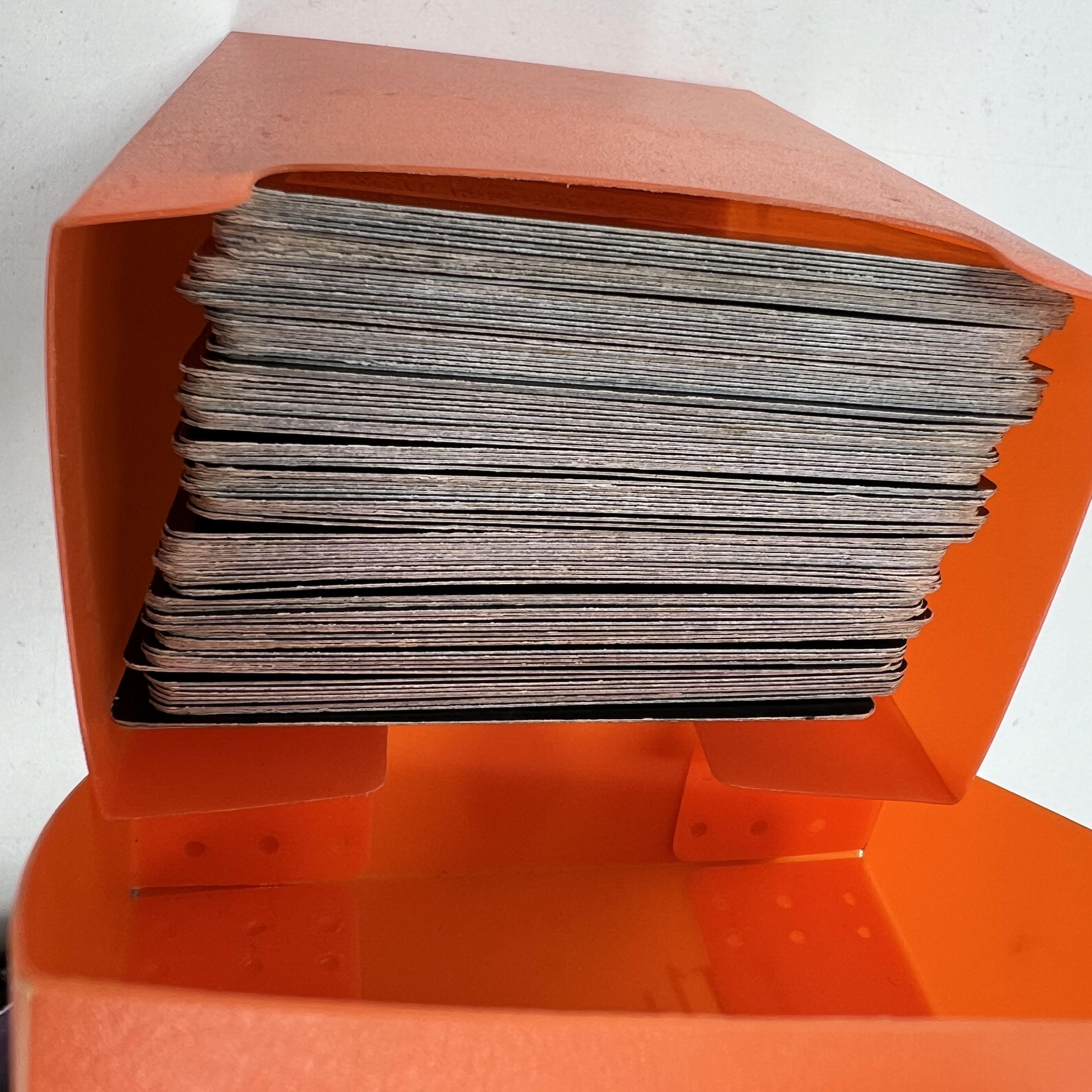 Niblis of Frost + 100+ Magic The Gathering MTG Card Lot Modern w/ Deck Box