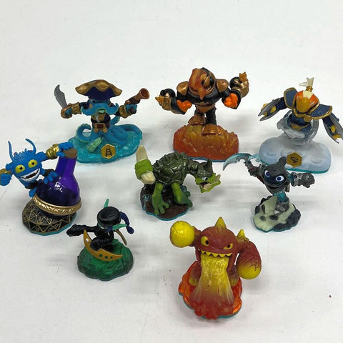 Skylanders Spyro's Adventure Nintendo Wii Game Lot Portal 9 Figures Bag Cards
