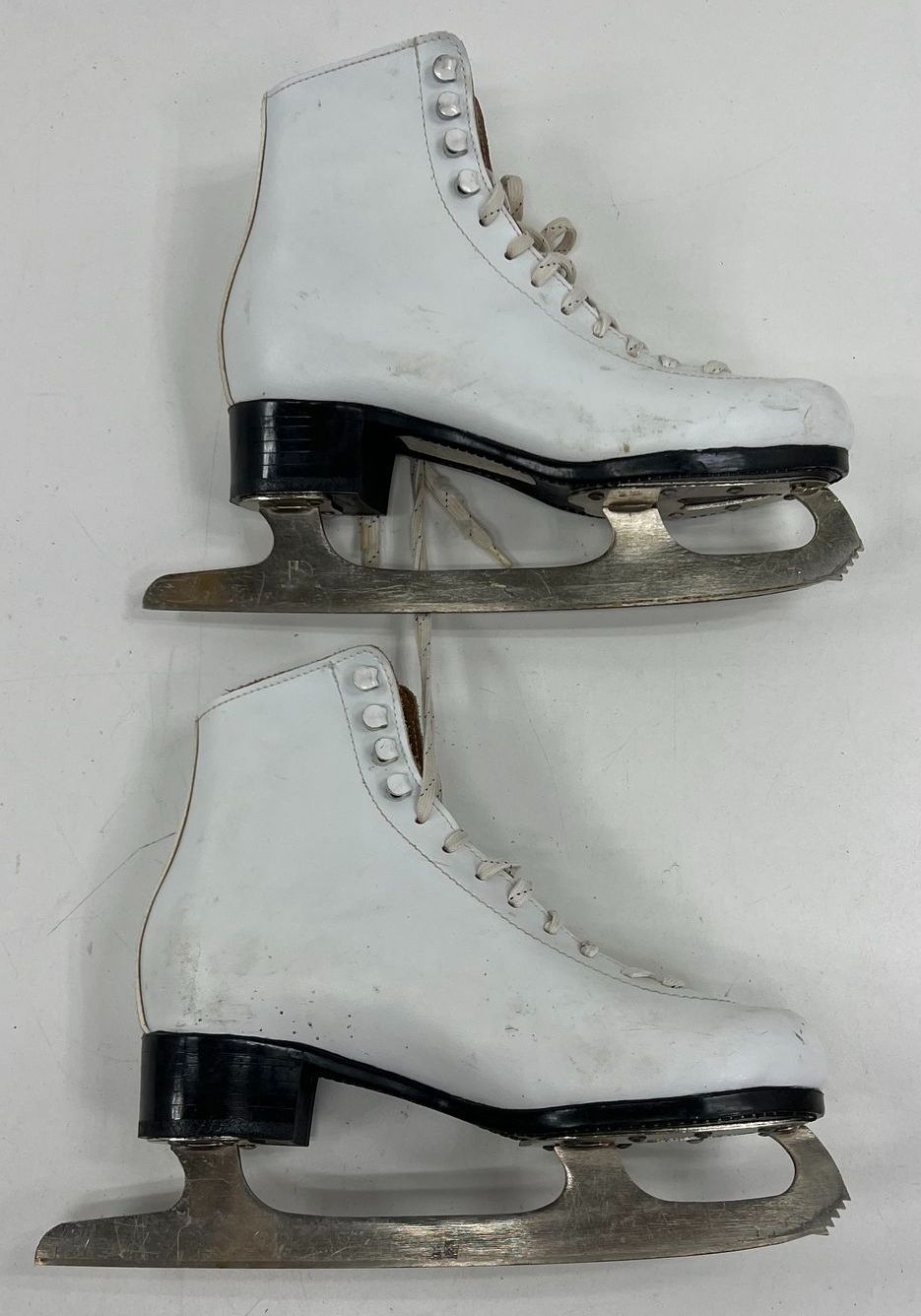 Classic White Figure Ice Skates Lace Up Boots with Blades Womens Size 9
