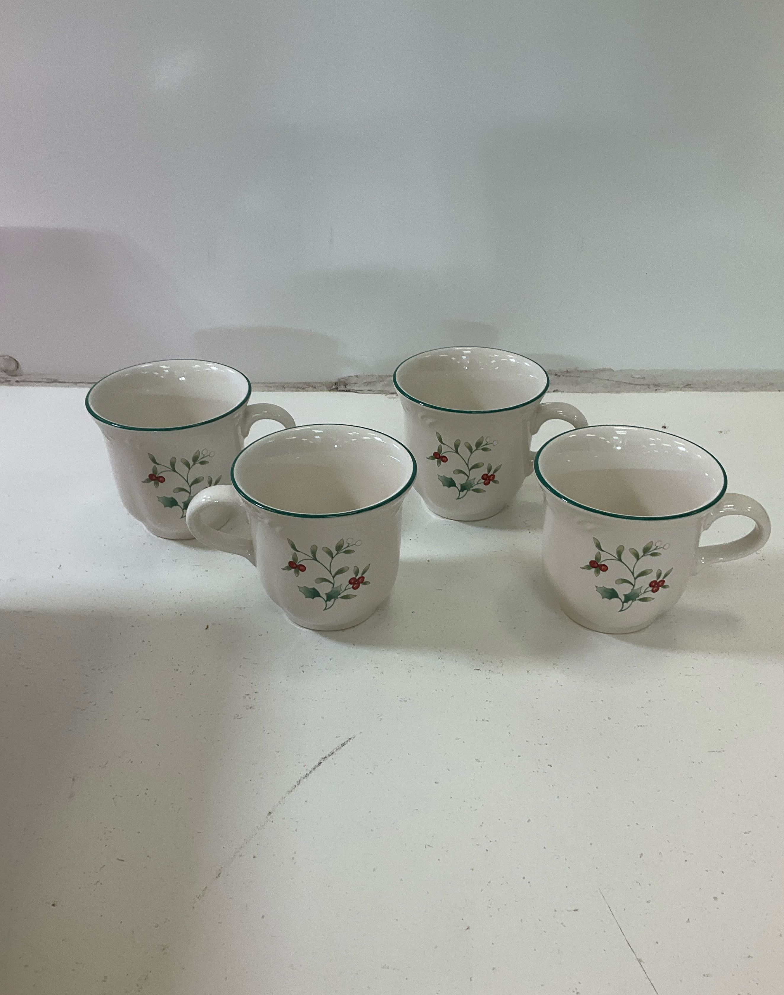 Pfaltzgraff Winterberry 12 Piece Buffet Complete Set In Box Plates Bowls & C/S