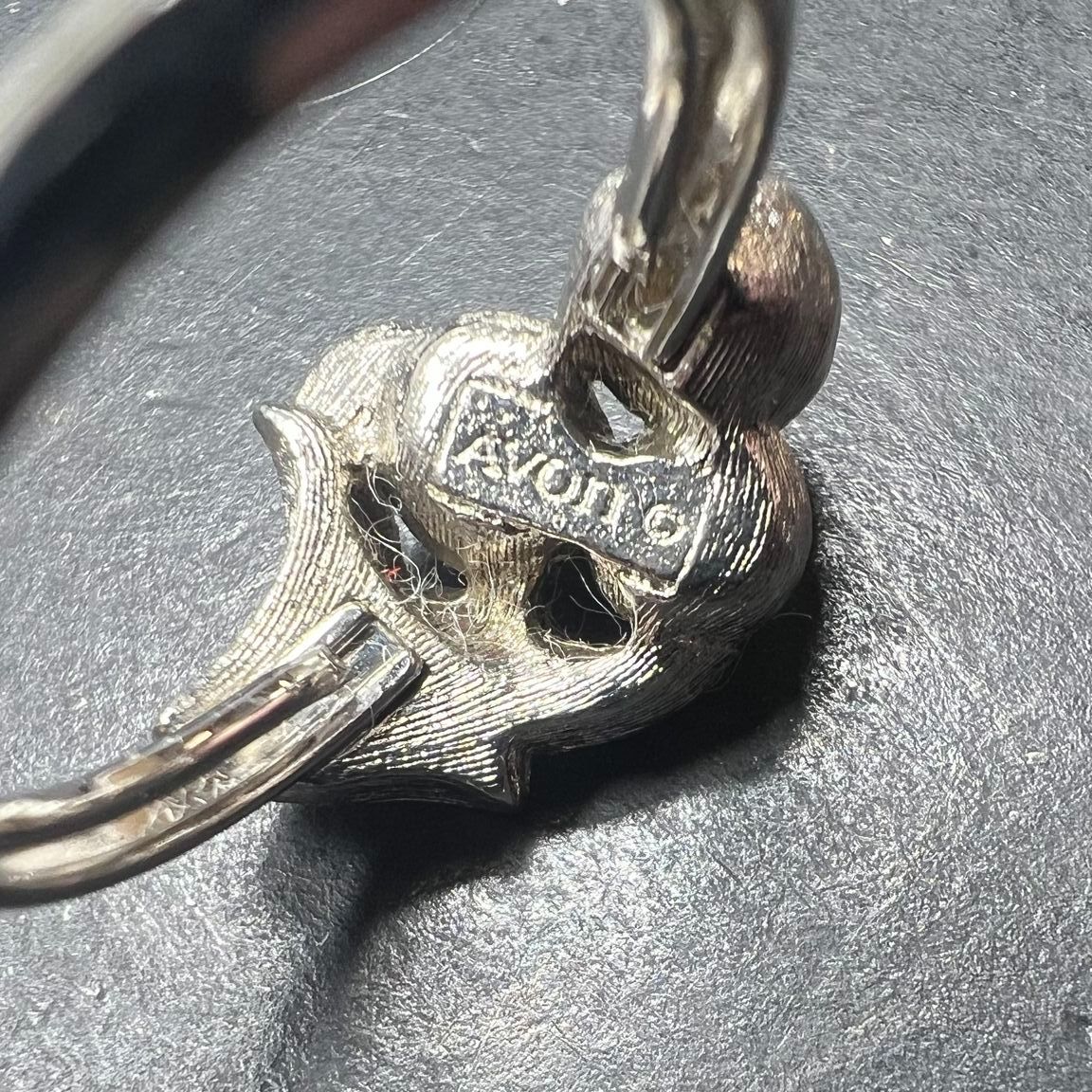 Vintage Avon Evening Splendor Ring NIB Size Large 8.5 Silver Tone Faux Pearl