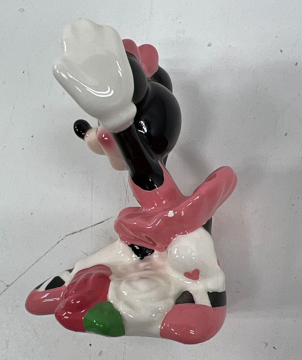 Vintage Disney Minnie Mouse Ceramic Salt & Pepper Shakers Lot of 2 Pink