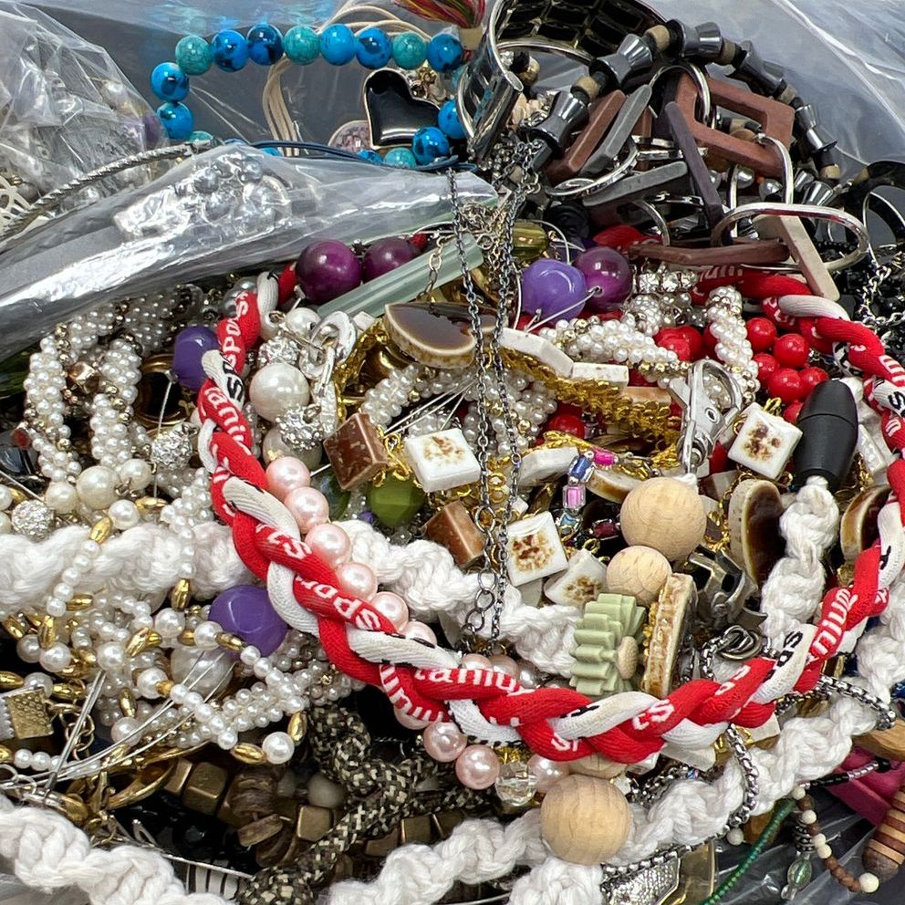 5 LB Wearable Costume Jewelry Mix Grabbag