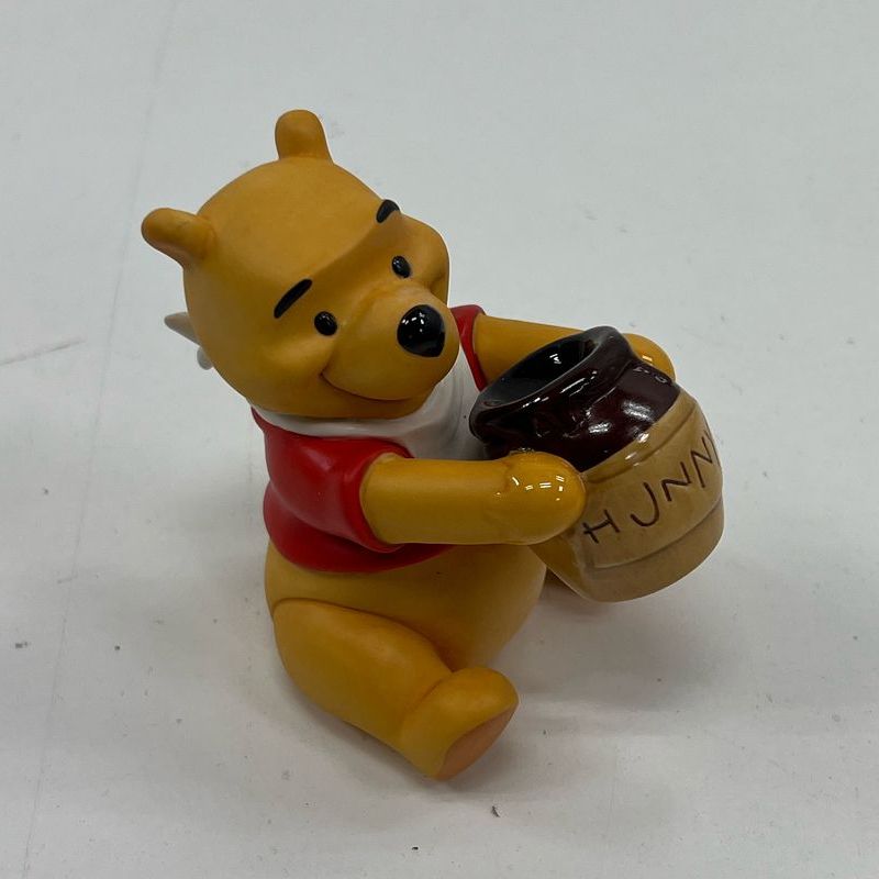 NIOB Disney Winnie The Pooh Figurine '96 Collectors Society Membership Sculpture