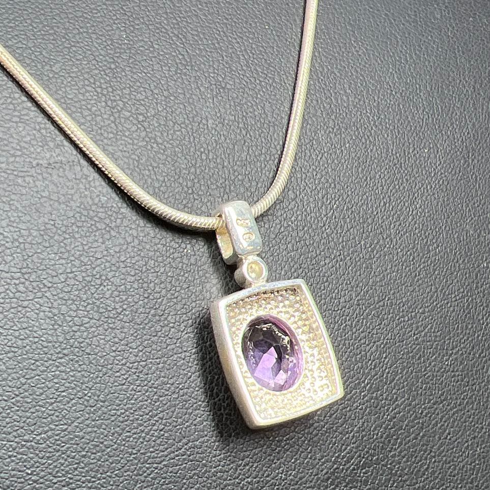 925 Sterling Silver Purple Amethyst Pendant Necklace 11.9g