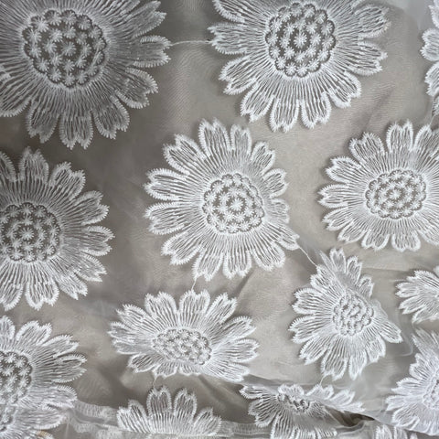 NWT Gabby Skye White Tan Embroidered Floral Lace Overlay A-Line Dress Women's 6