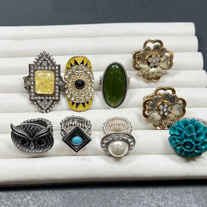 Lot of 9 Costume Cocktail Rings Elastic Large