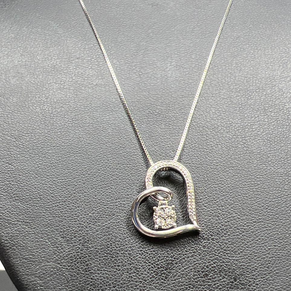 Sterling Silver Heart Dangling Gemstone Pendant Necklace 3.73g