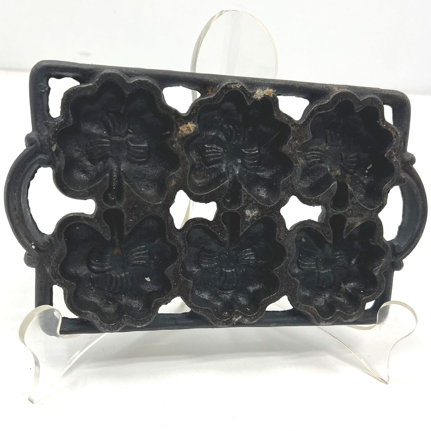 Vintage Cast Iron Gem Pan Four Leaf Clovers 6 Slots 8"