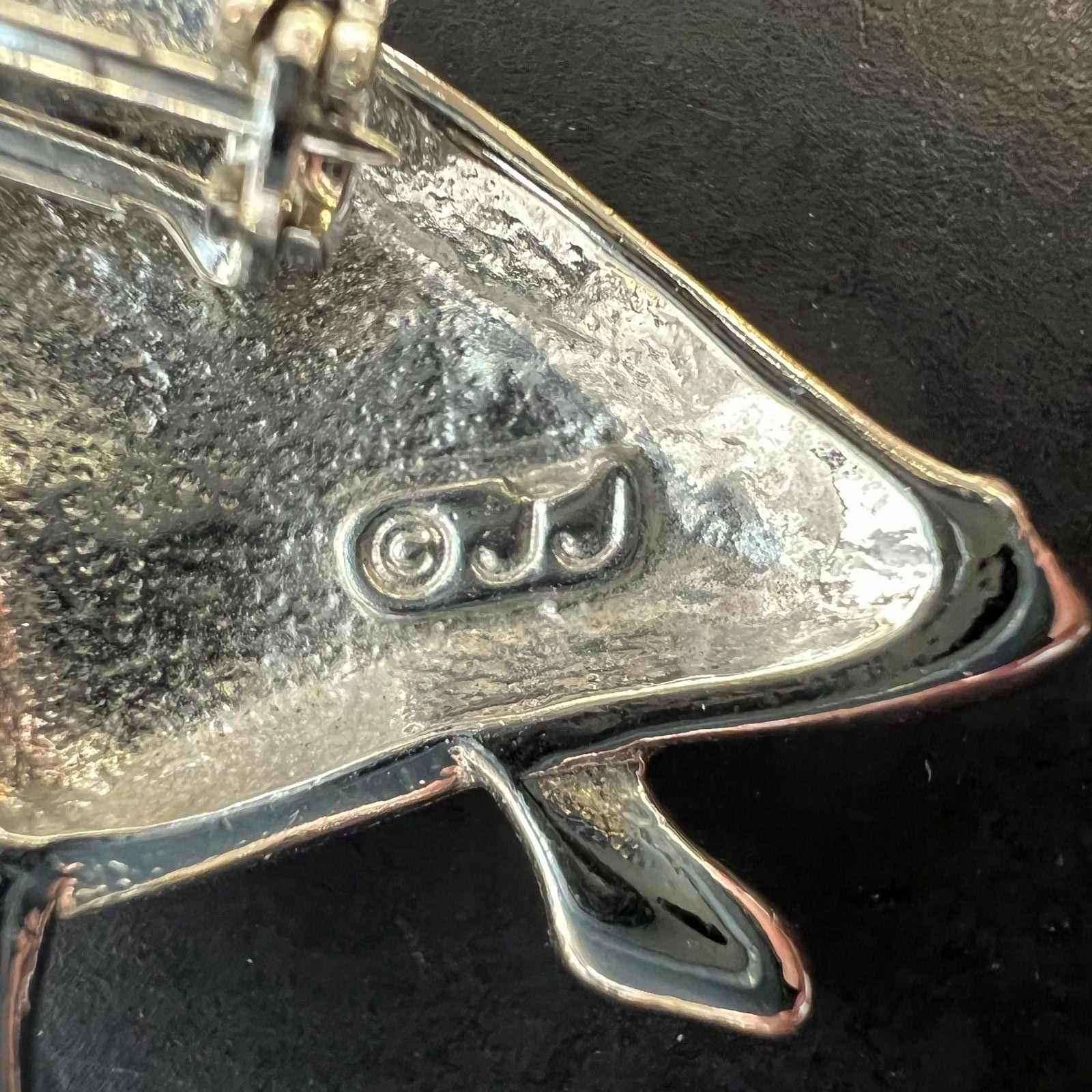 Lot of 4 Vintage Pins Gigi Giusti Danecraft JJ Jonette AJC Gold Silver Tone