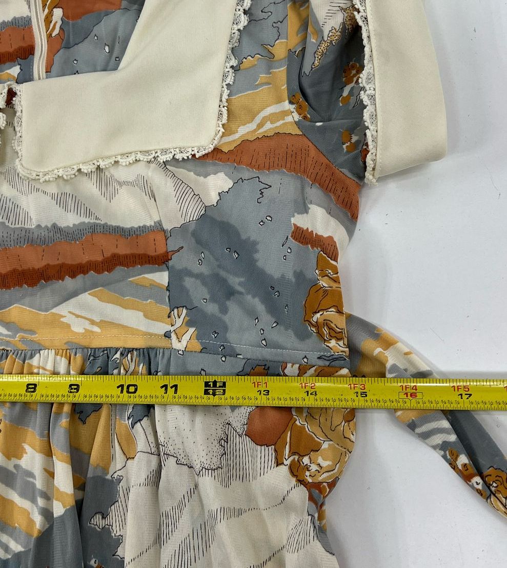 VTG Junior's Handmade Abstract Floral Short Sleeve Tie Waist Dress - Size Small?
