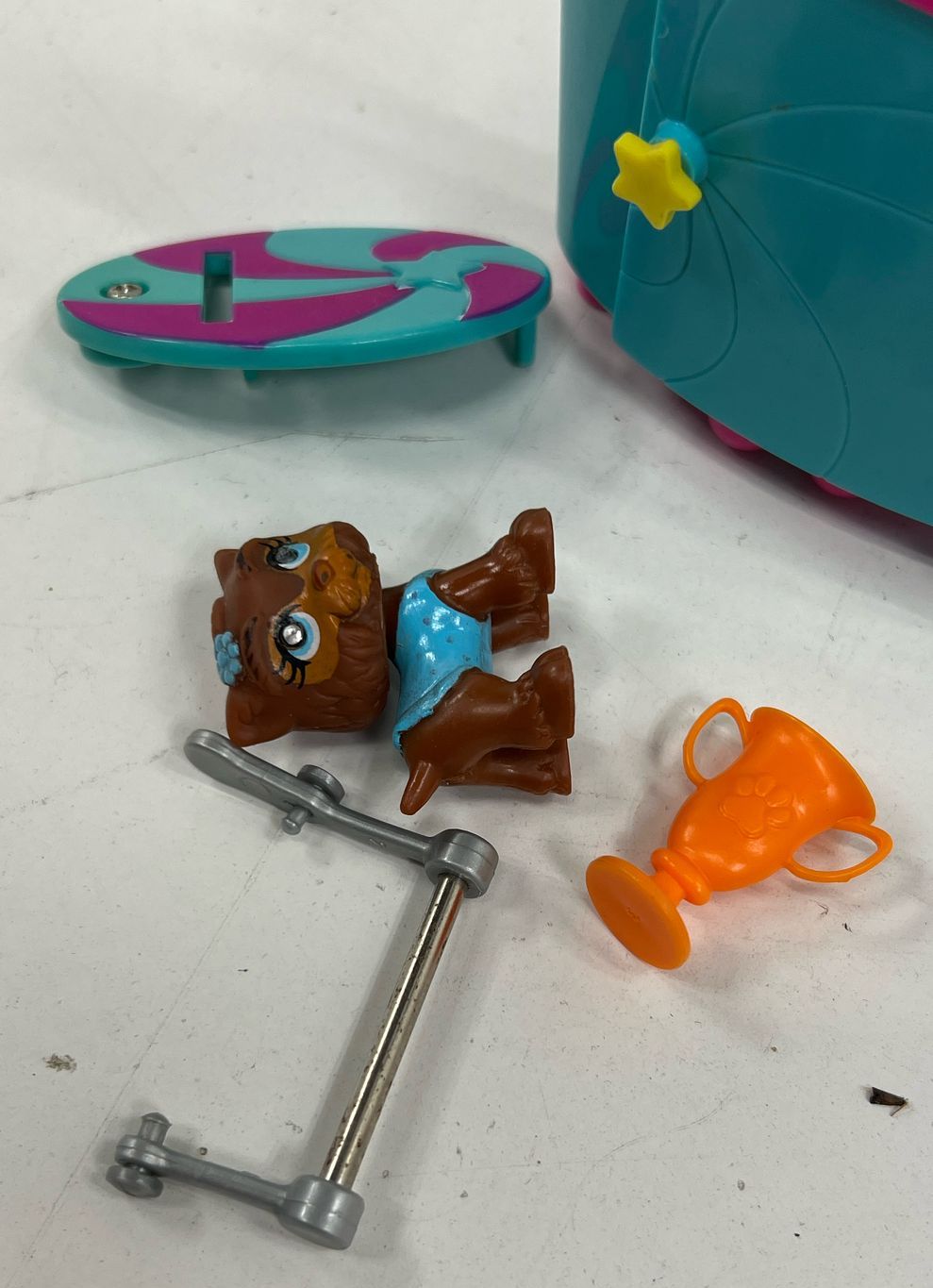 Collectible Mattel Polly Pocket Pet Care Assorted Parts Lot