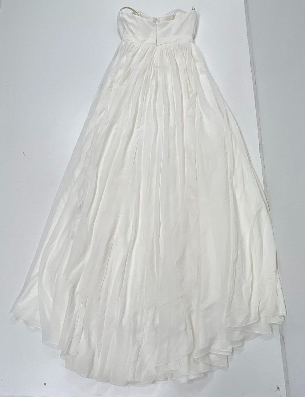 Women's Jenny Yoo White Sleeveless Wedding Dress Layered Look Short Train Size 8