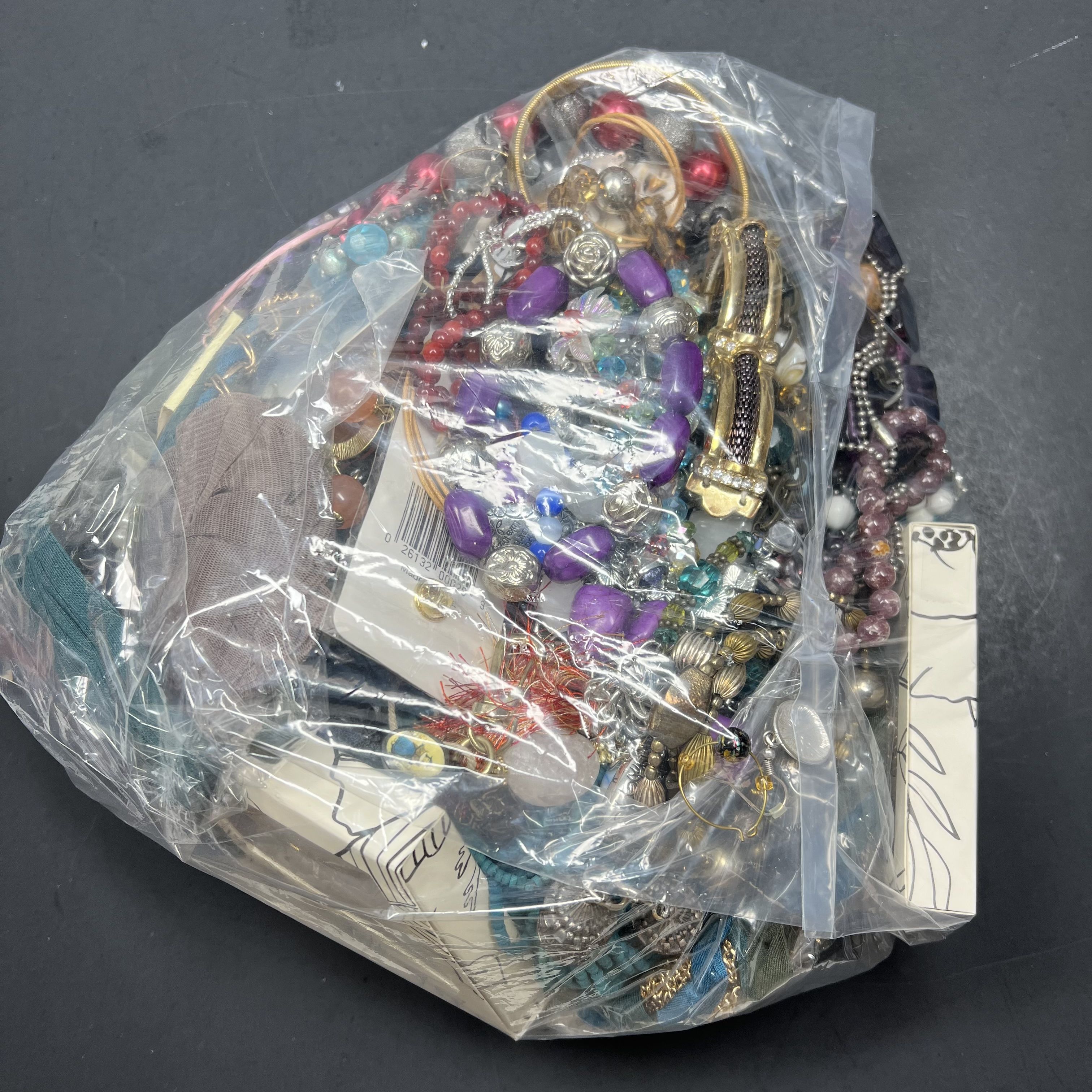 5 LB Wearable Costume Jewelry Mystery Mixed Items Bag