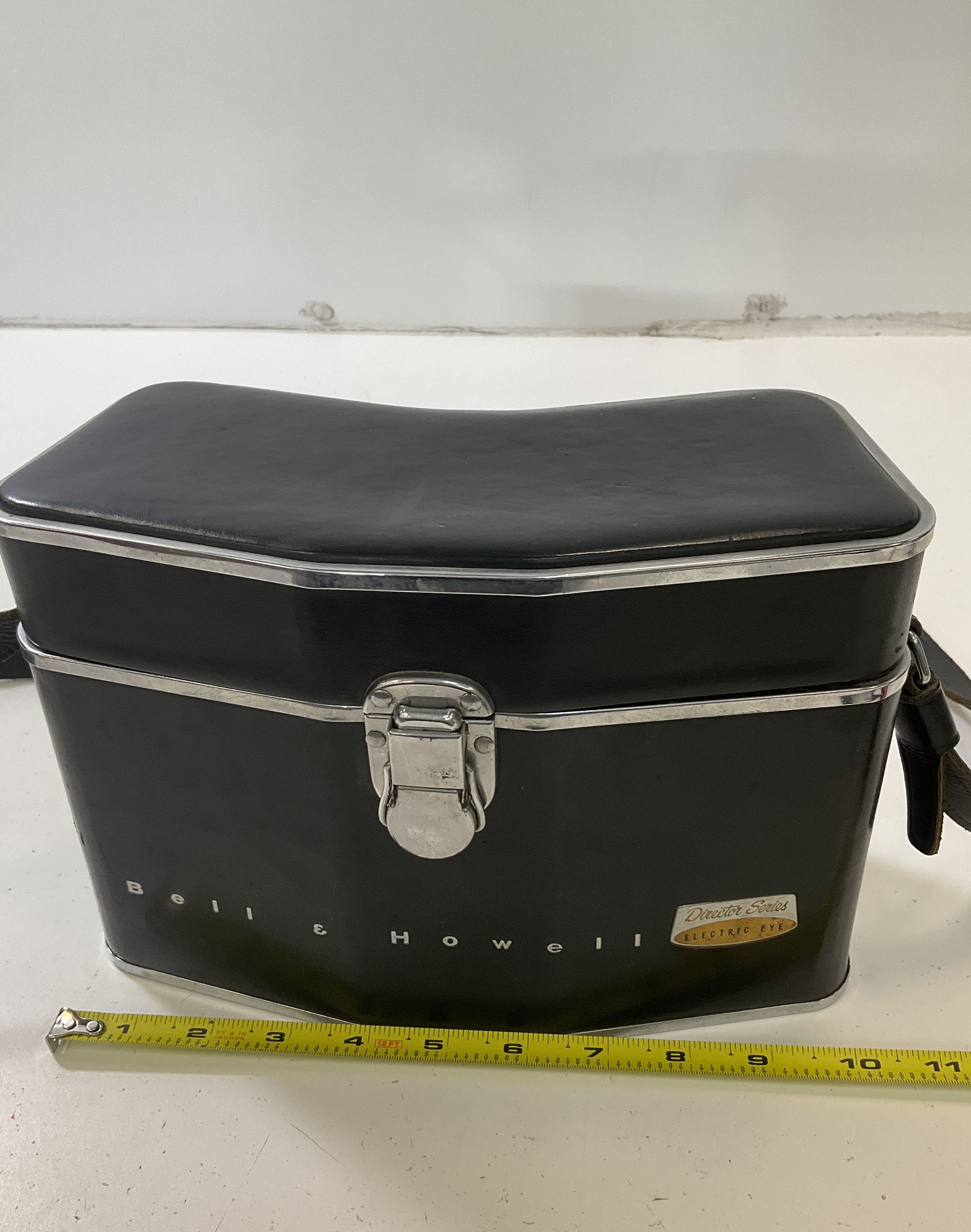 Bell & Howell Zoomatic Director Series Electric Eye 8mm Movie Camera & Case
