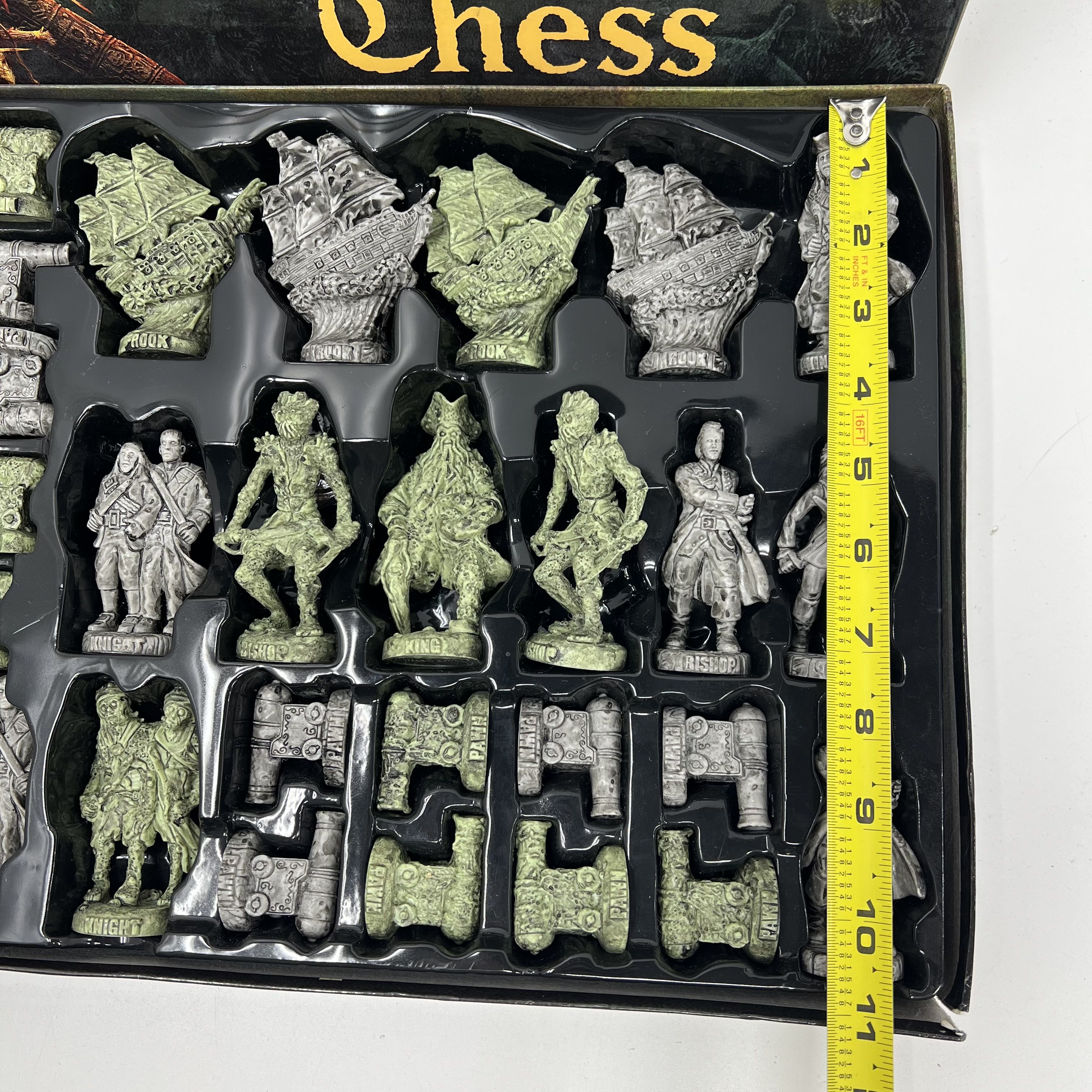 2006 Disney Pirates of the Caribbean Dead Man's Chest Chess Collector's Edition