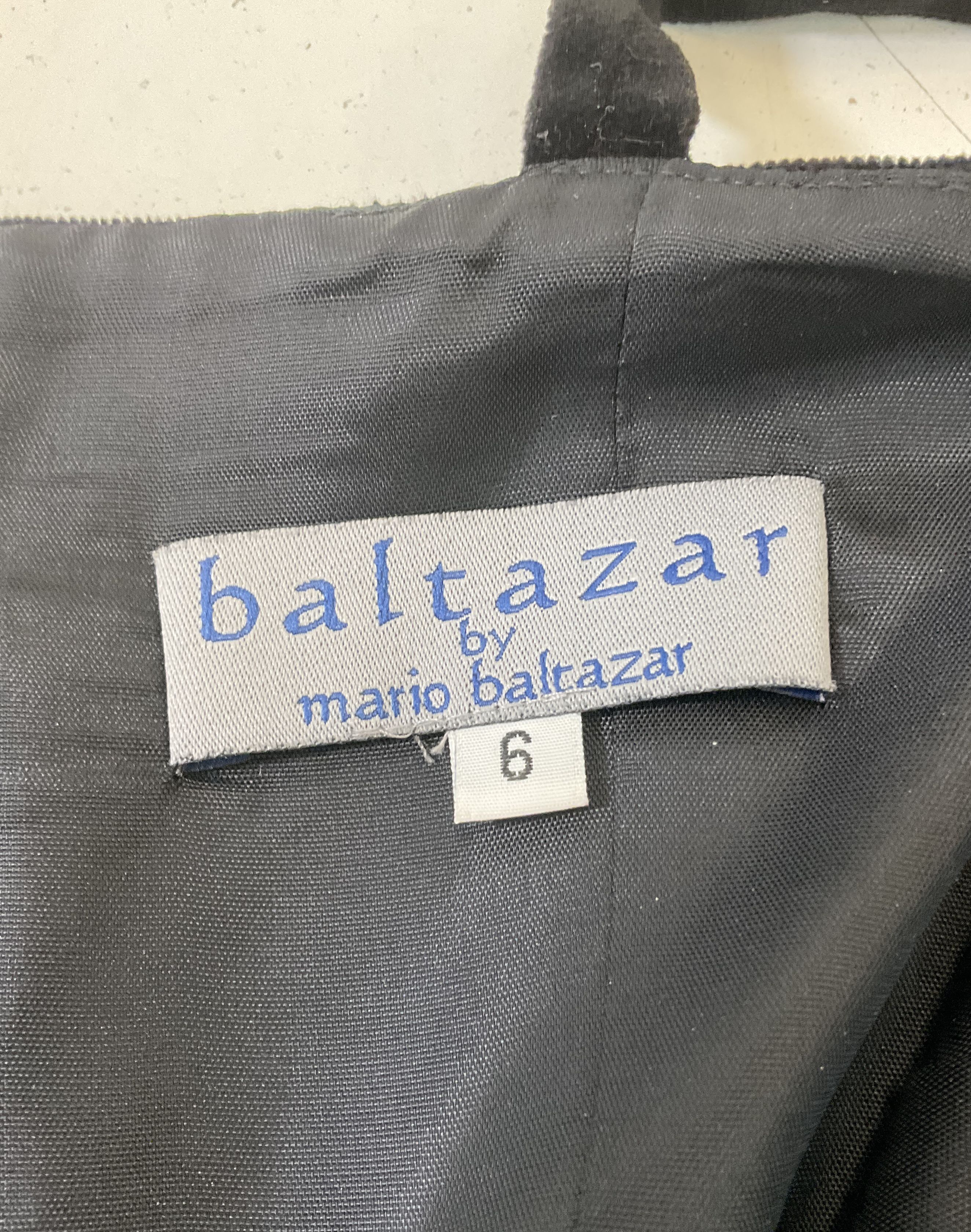 Vintage Baltazar by Mario Baltazar Black Velvet Dress w/ Embroidered Roses Sz 6