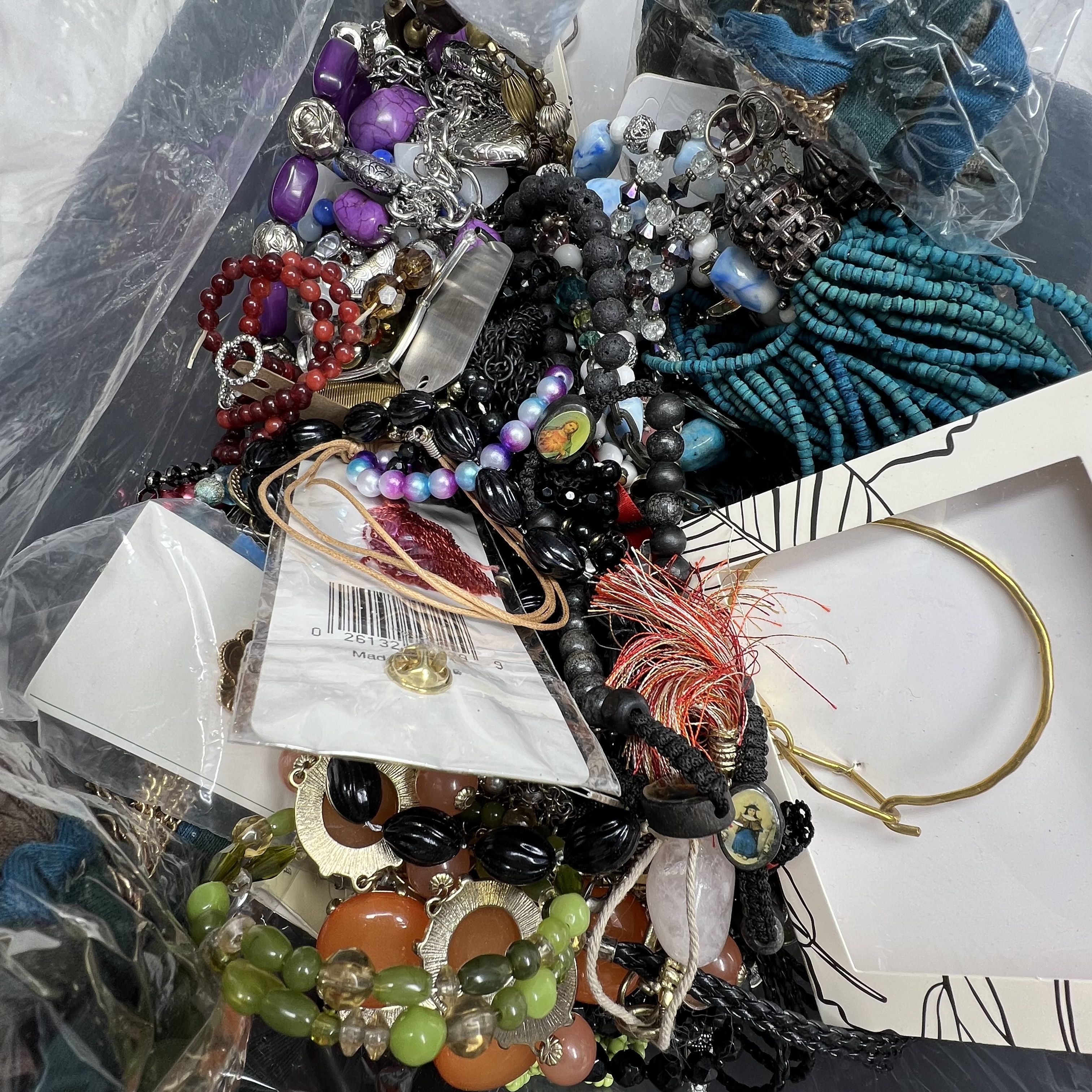 5 LB Wearable Costume Jewelry Mystery Mixed Items Bag