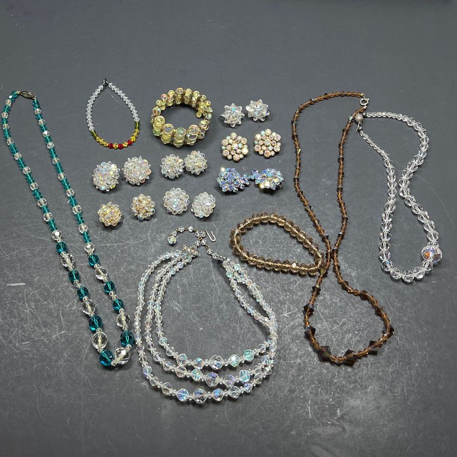 Multifaceted Sparkling Aurora Borealis Beaded Jewelry Lot
